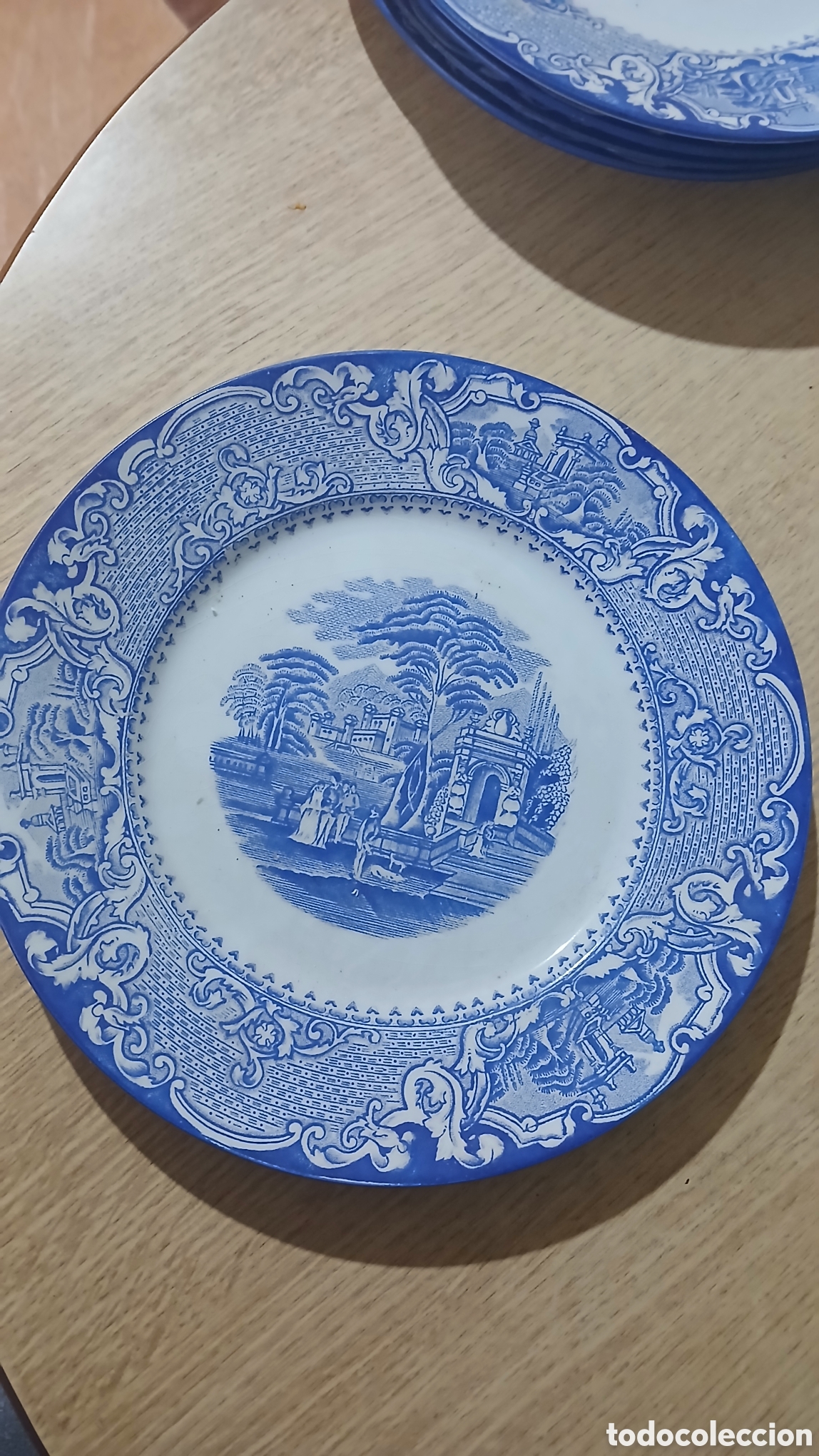 Antig&uuml;edades: Plato cartuja de sevilla - Foto 1