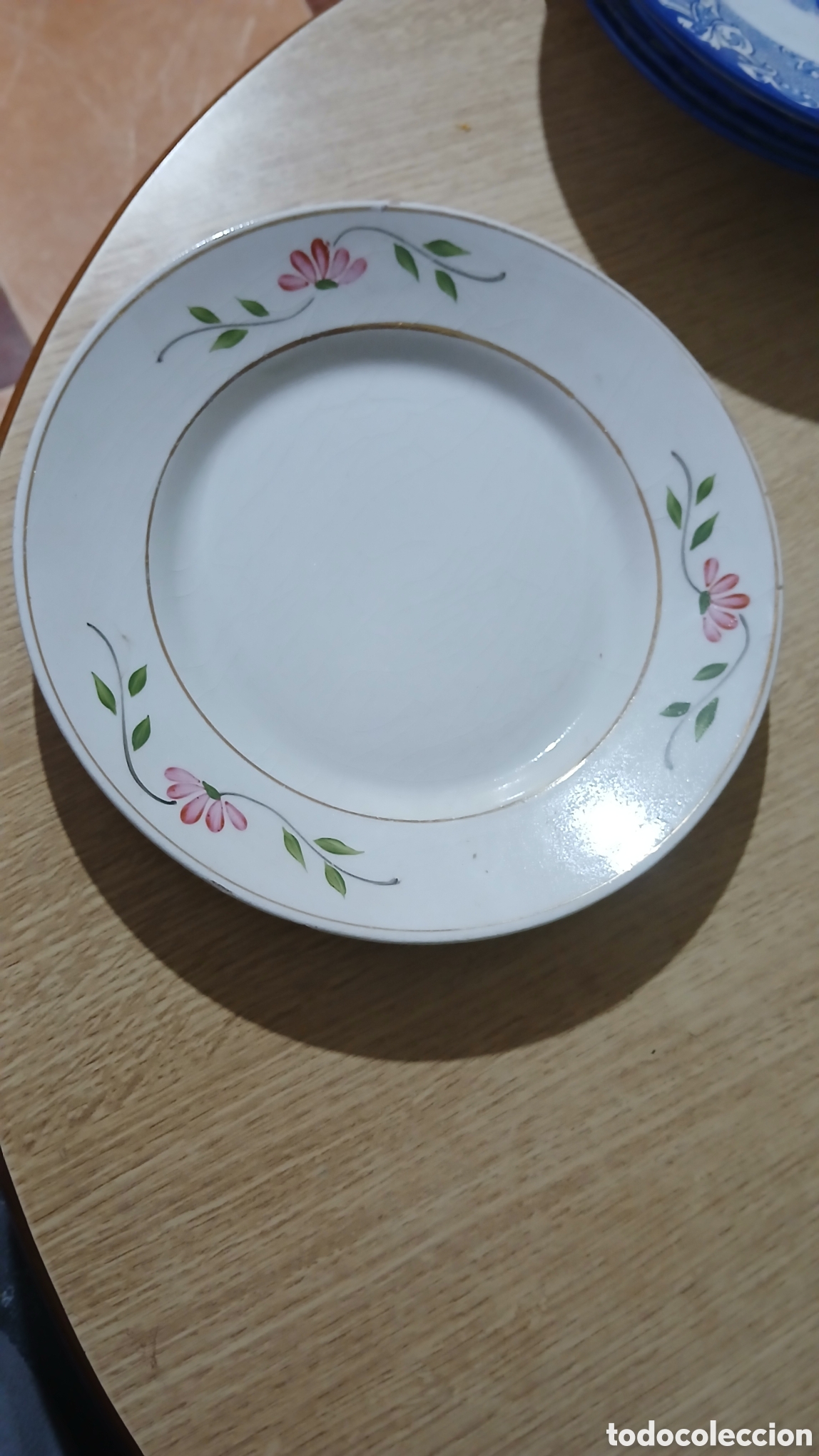 Antig&uuml;edades: Plato de porcelana cartuja de sevilla