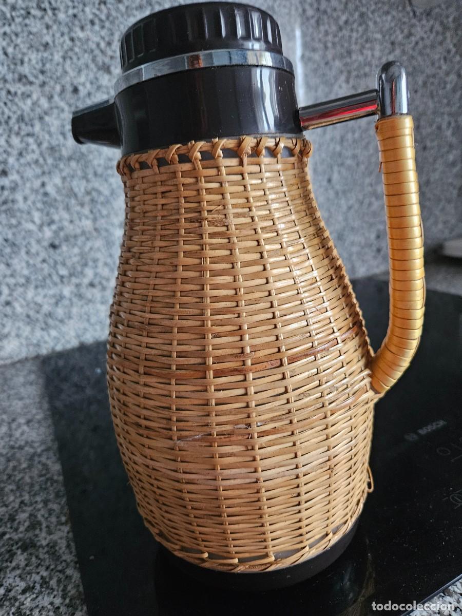 Antig&uuml;edades: TERMO VINTAGE MIMBRE - Foto 1