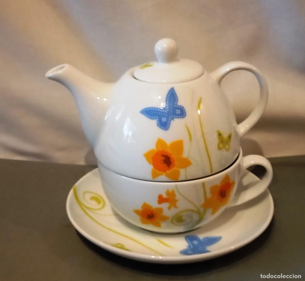 Antig&uuml;edades: Juego de cer&aacute;mica Ethos &rdquo;T&eacute; para uno&rdquo; , con un dise&ntilde;o pintado a mano que incluye narcisos amarillos