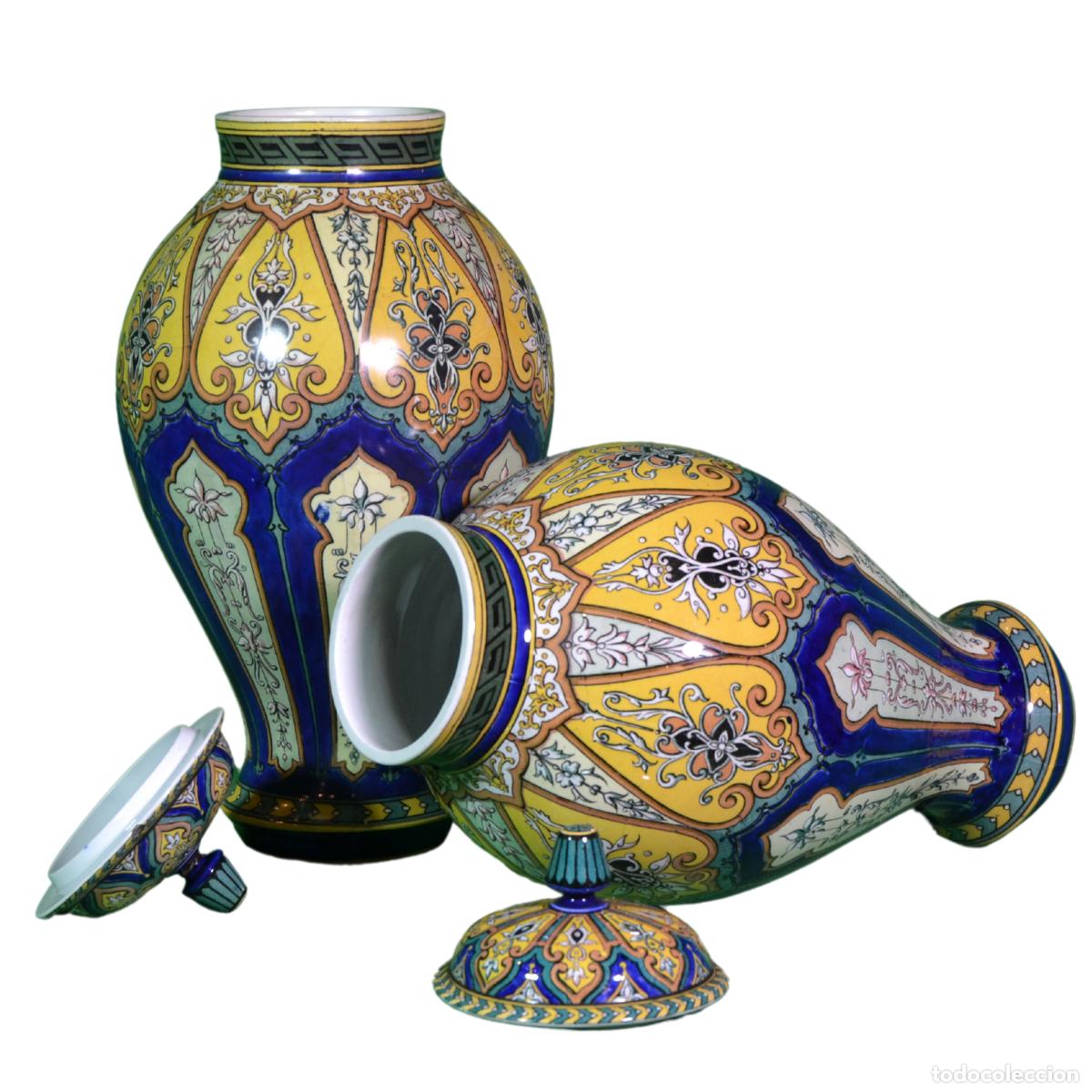 Antiques: Pareja de Jarrones Sarreguemines (s. XIX)