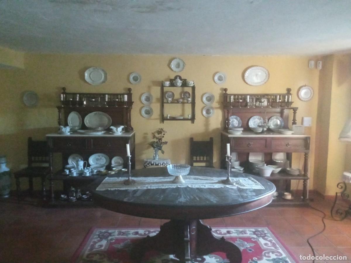 Antig&uuml;edades: Se venden muebles antiguos