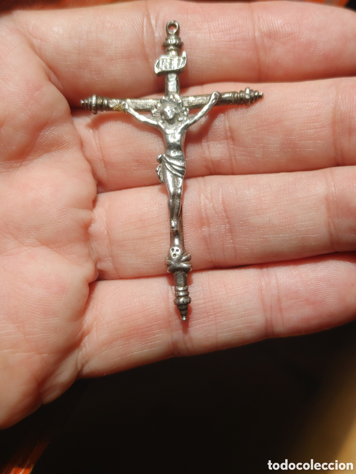 Antig&uuml;edades: Antiguo colgante Cristo en plata.