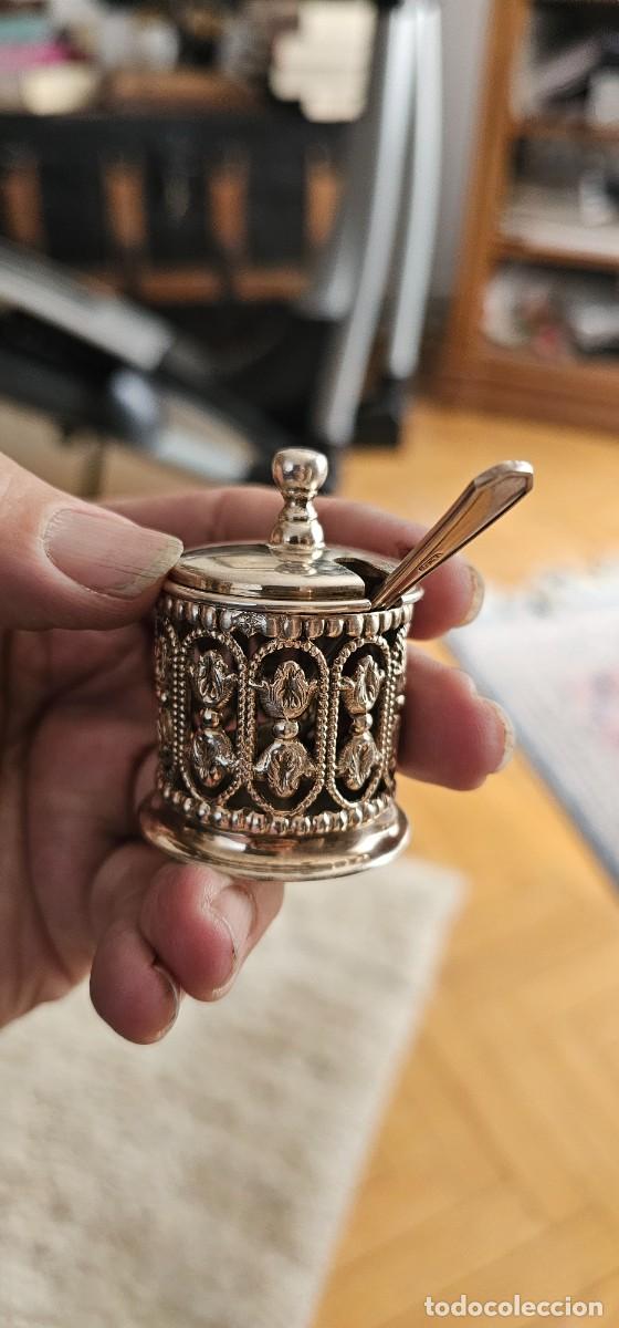 Antig&uuml;edades: Tarrito con cucharilla con sellos plata - Foto 2