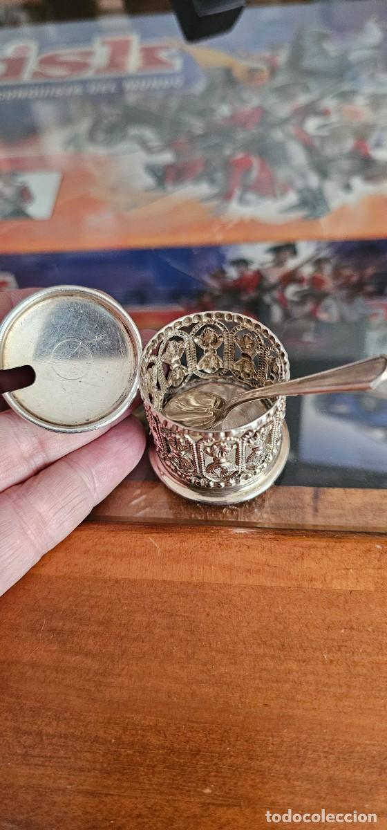 Antig&uuml;edades: Tarrito con cucharilla con sellos plata - Foto 3