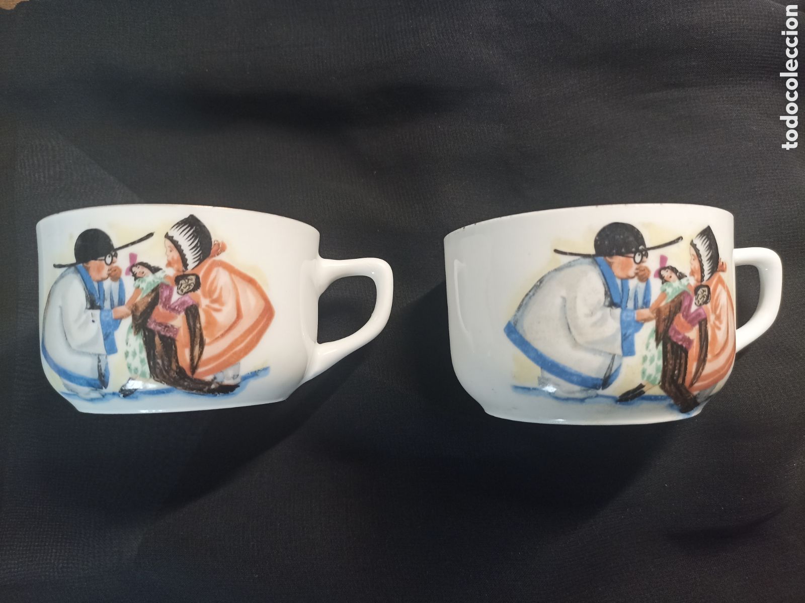 Antig&uuml;edades: Lote dos tazas de porcelana bavaria