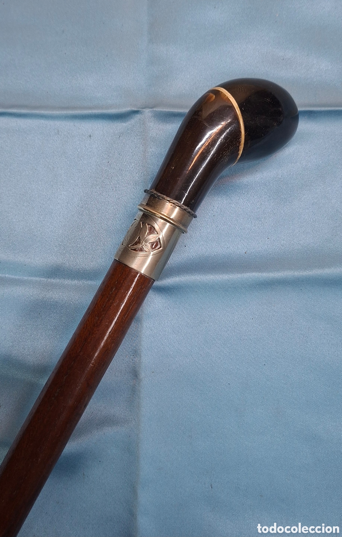 Antig&uuml;edades: Bast&oacute;n de madera y plata de principios del XX