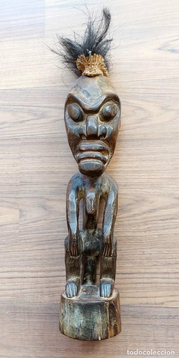 Antig&uuml;edades: FIGURA DE MADERA DE LA POLINESIA TALLADA A MANO