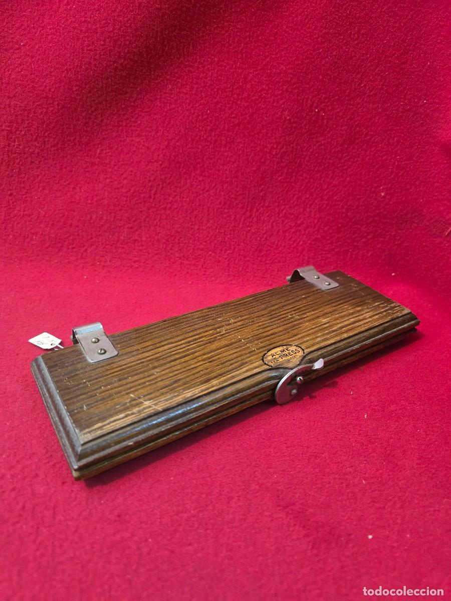 Antig&uuml;edades: PRENSA O PLANCHA DE MADERA PARA CORBATAS - Foto 1