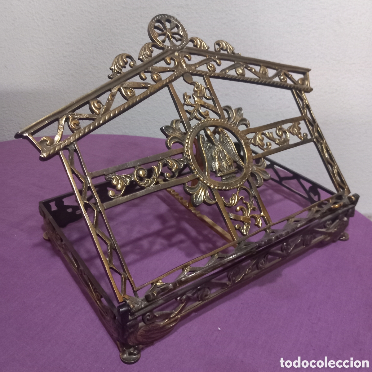 Antig&uuml;edades: ATRIL DE BRONCE (para ALTAR o SOBREMESA,COMO NUEVO EXCELENTEESTADO)36&times;30&times;25cm