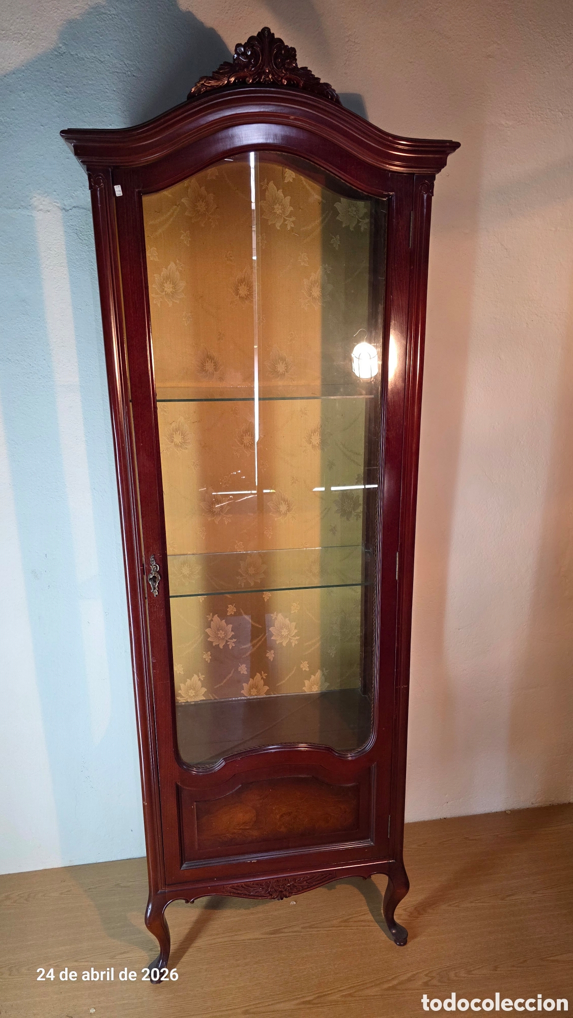 Antig&uuml;edades: Vitrina interior tapizado - Foto 2