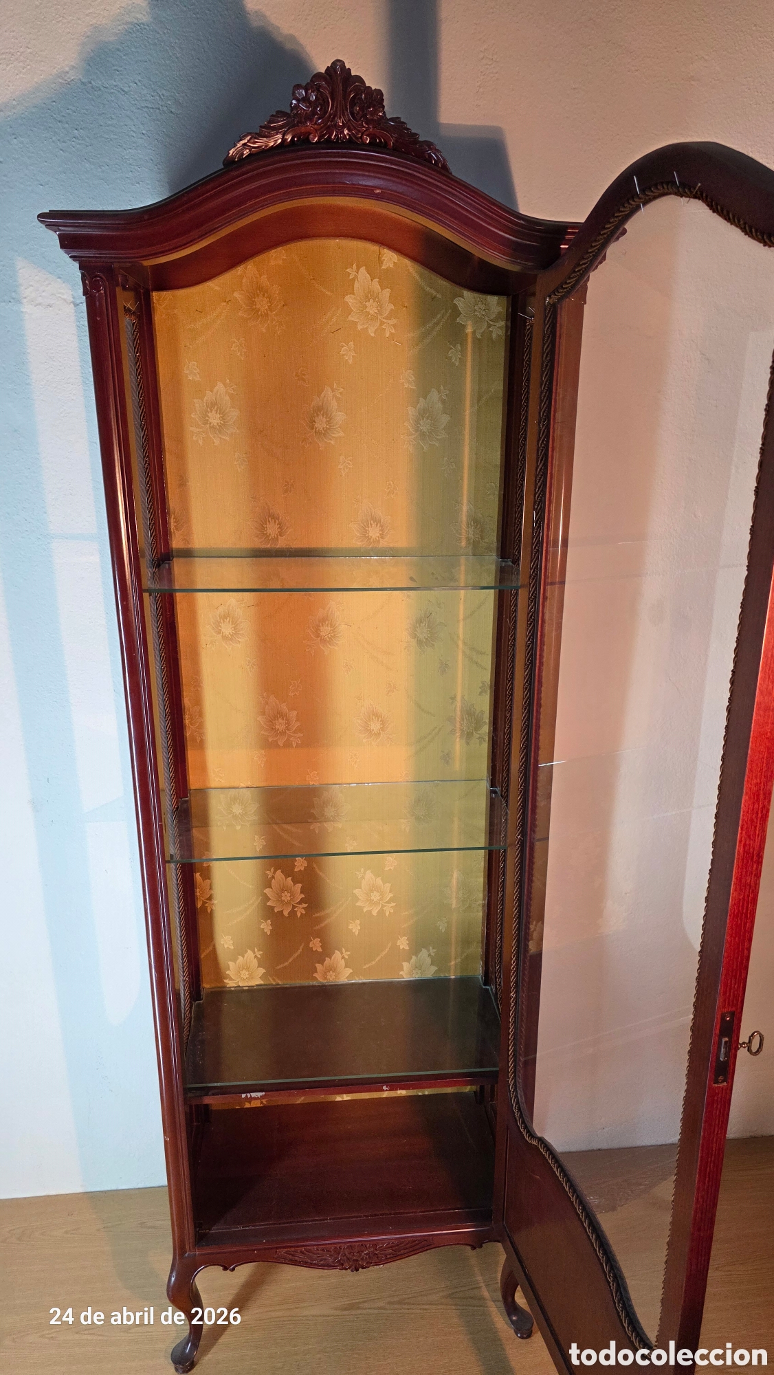 Antig&uuml;edades: Vitrina interior tapizado - Foto 7