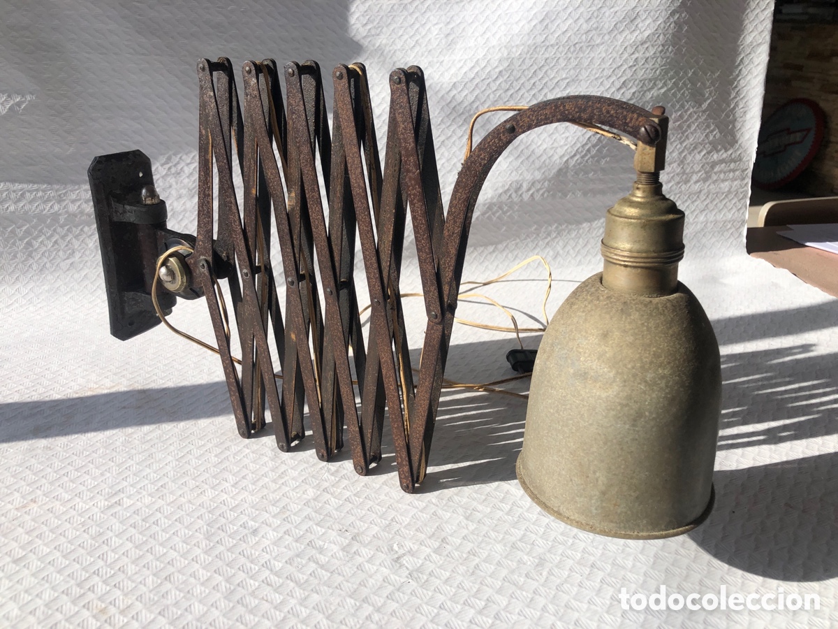Antig&uuml;edades: Antigua lampara industrial extensible de pared - Foto 3