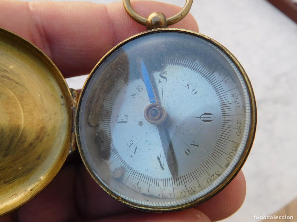 Antig&uuml;edades: Br&uacute;jula antigua de bronce