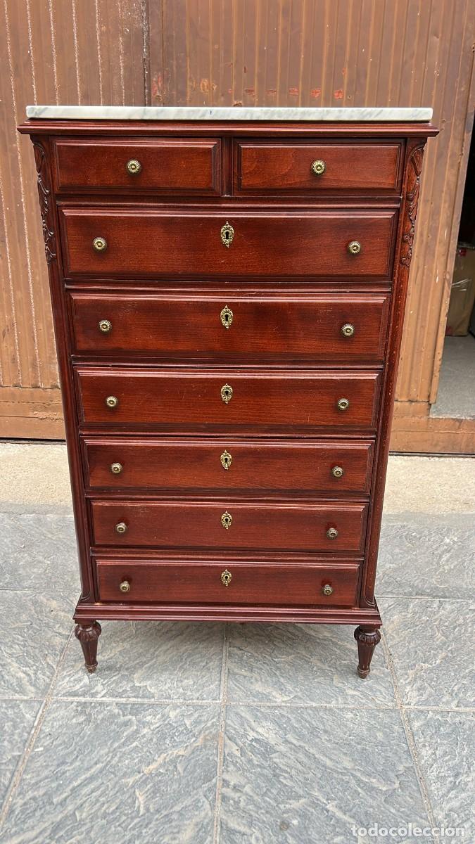 Antig&uuml;edades: MUEBLE SINFONIER DE 123 CMS. X 70 X 40 CMS. CON 8 CAJONES