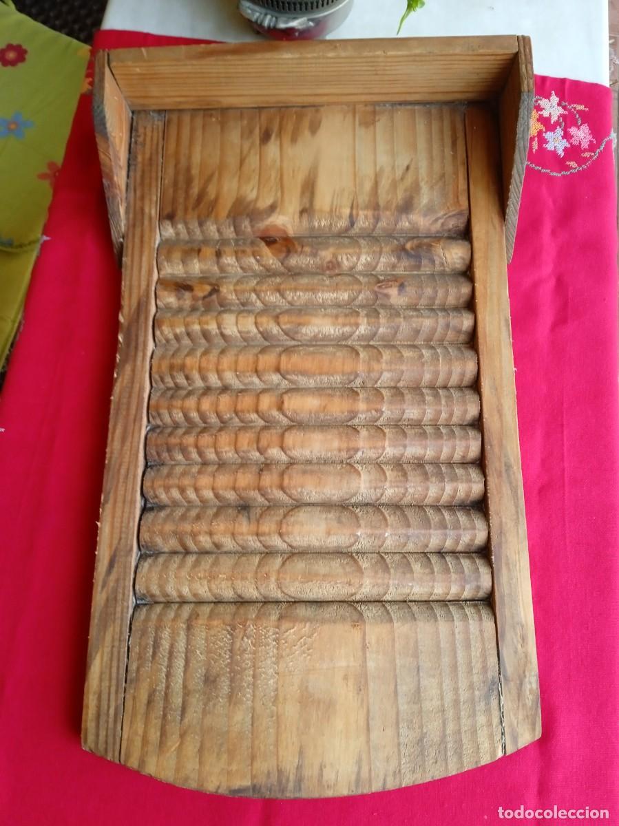 Antig&uuml;edades: Tabla de lavar antigua de madera - Foto 2
