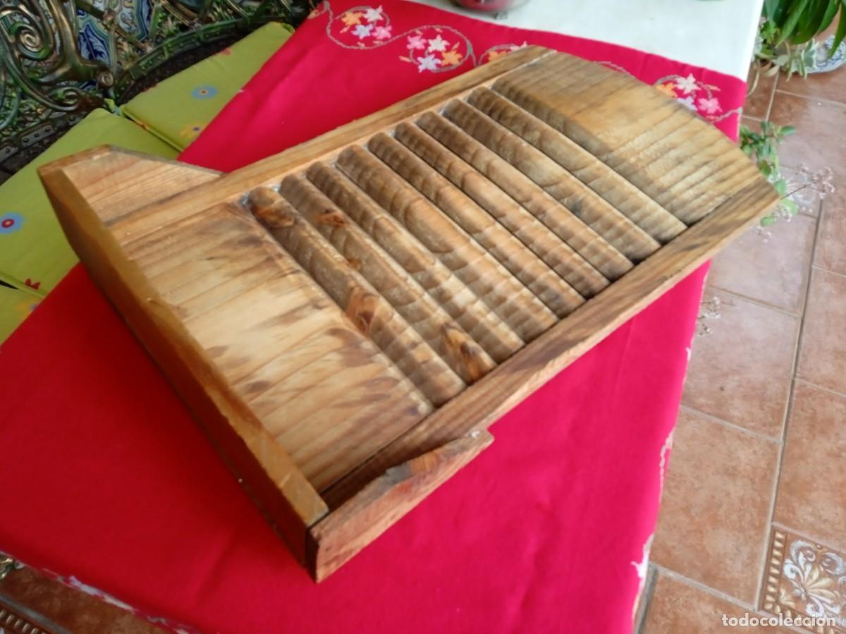 Antig&uuml;edades: Tabla de lavar antigua de madera - Foto 3