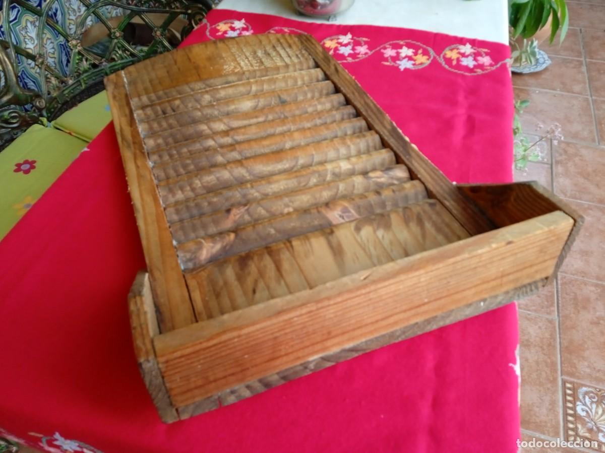Antig&uuml;edades: Tabla de lavar antigua de madera - Foto 4