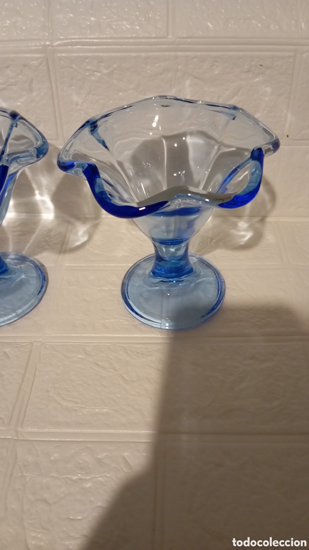 Antig&uuml;edades: Pareja copas de cristal azul - Foto 2