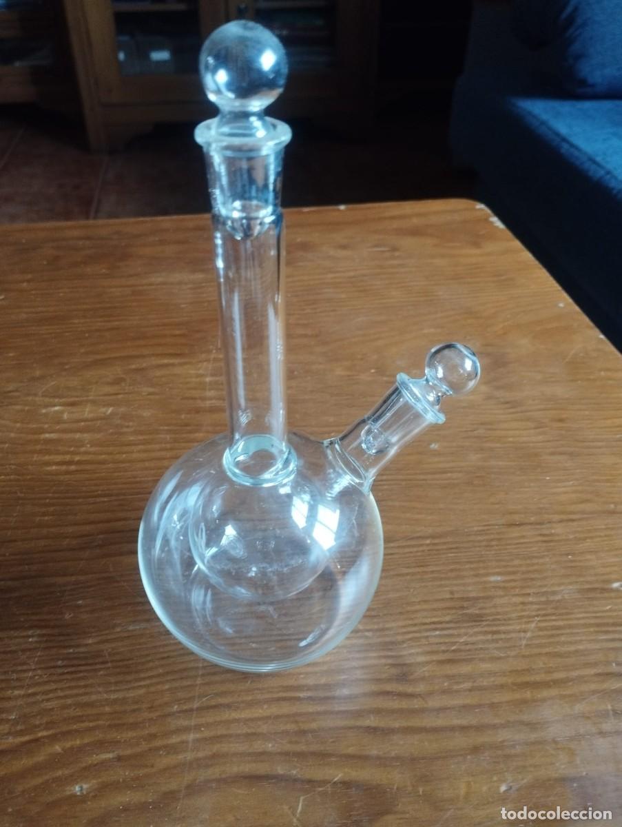 Antig&uuml;edades: Aceitera-vinagrera de dos cavidades (o frasco &rdquo;dos en uno&rdquo;).