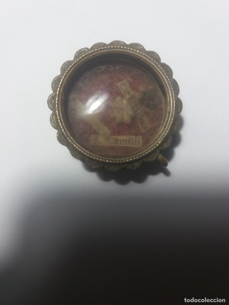 Antig&uuml;edades: Medalla Relicario HUESOS DE SAN CAMILO