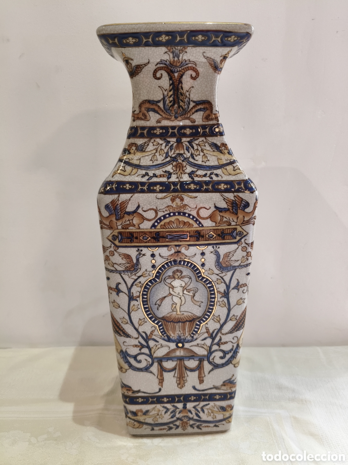 Antig&uuml;edades: Magn&iacute;fico jarr&oacute;n de gres fino con escenas mitol&oacute;gica