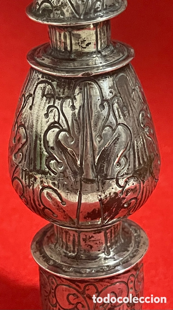 Antig&uuml;edades: Antiguo remate de un b&aacute;culo en Plata de ley. - Foto 11