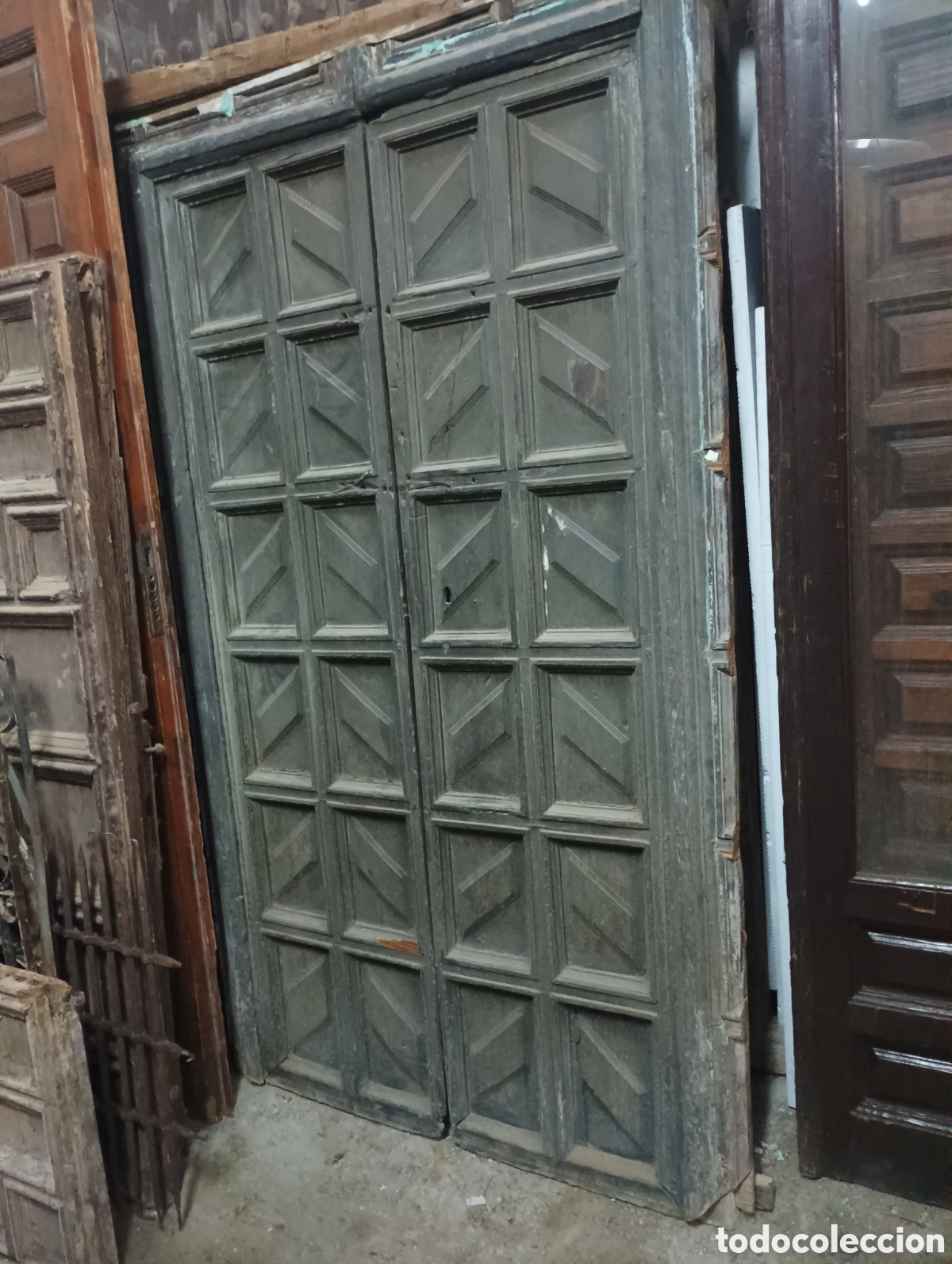 Antig&uuml;edades: Puerta antigua de madera - Foto 2