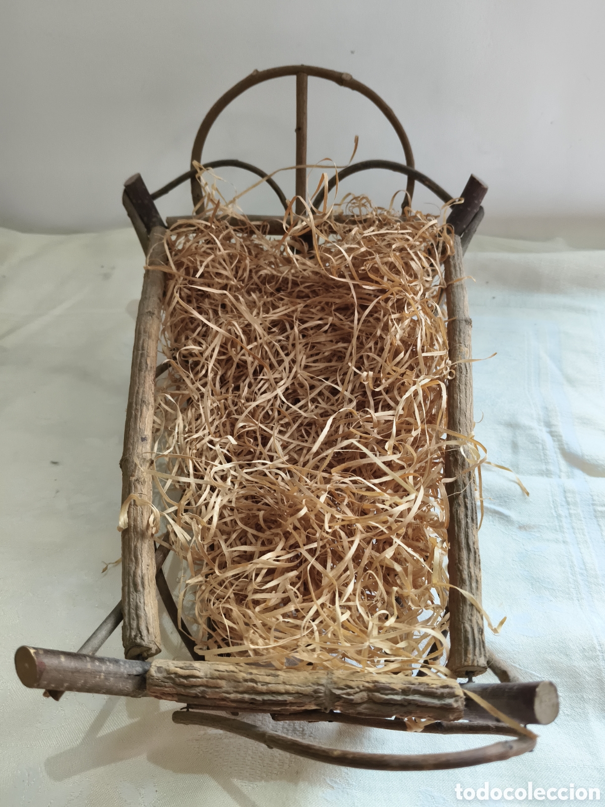 Antig&uuml;edades: Cuna de morera para ni&ntilde;o Jesus - Foto 1