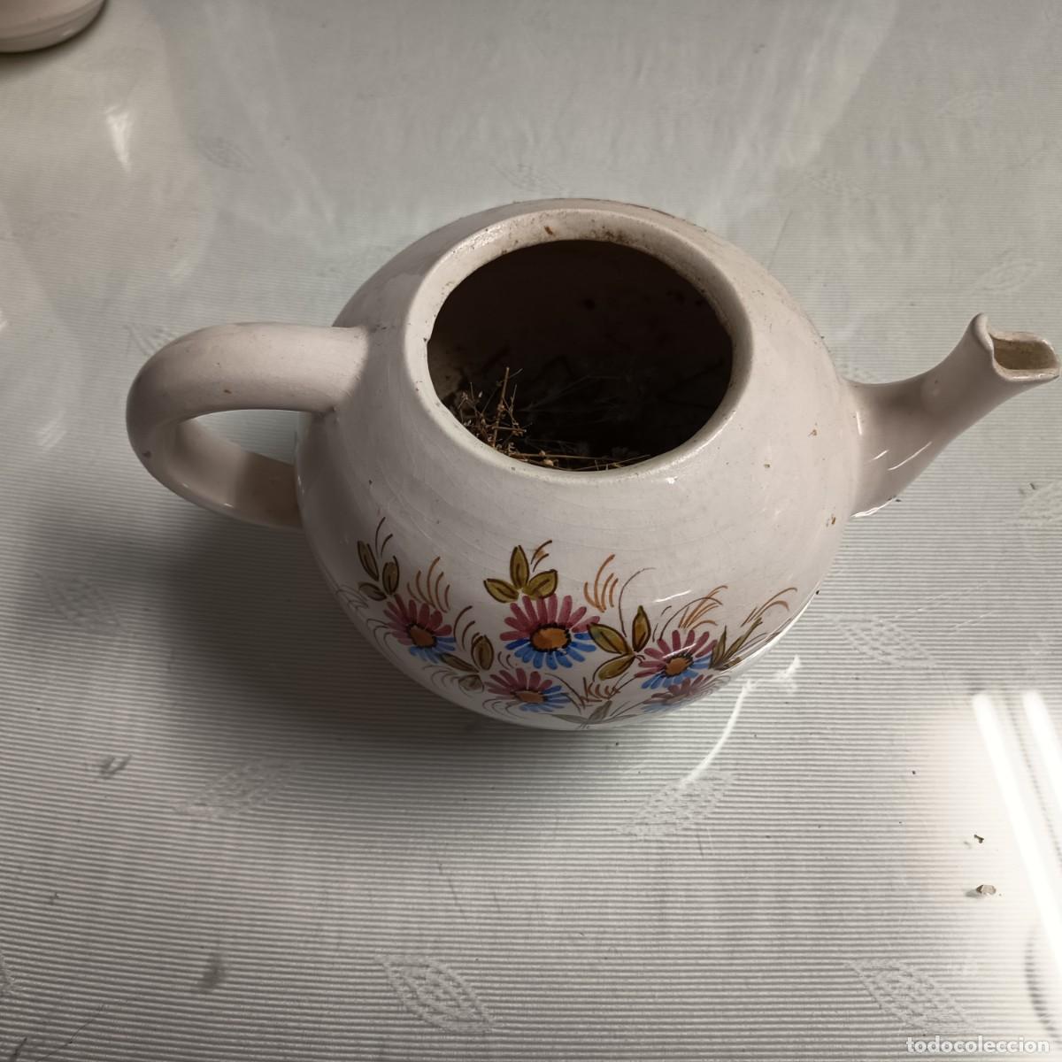 Antiques: Tetera de cer&aacute;mica vintage