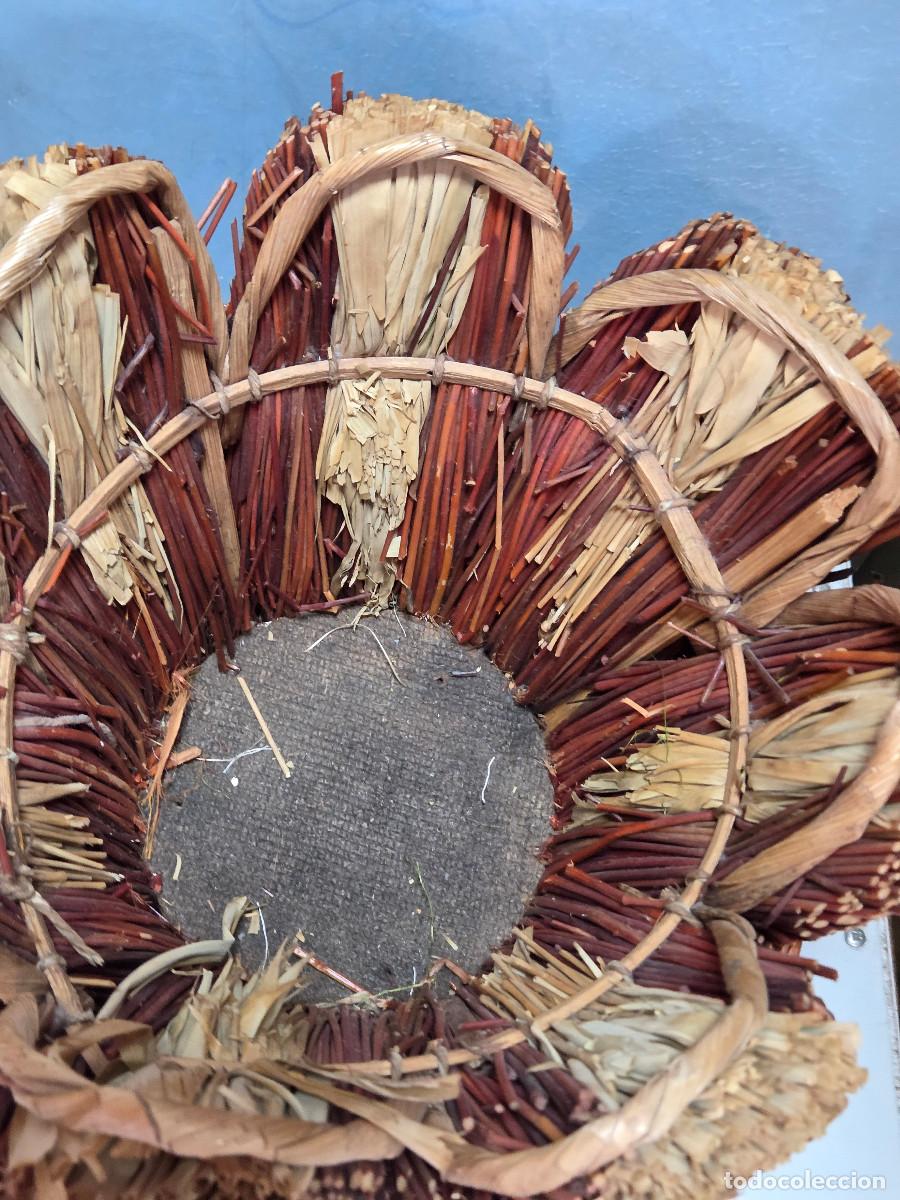 Antig&uuml;edades: centro decorativo de mimbres - Foto 2