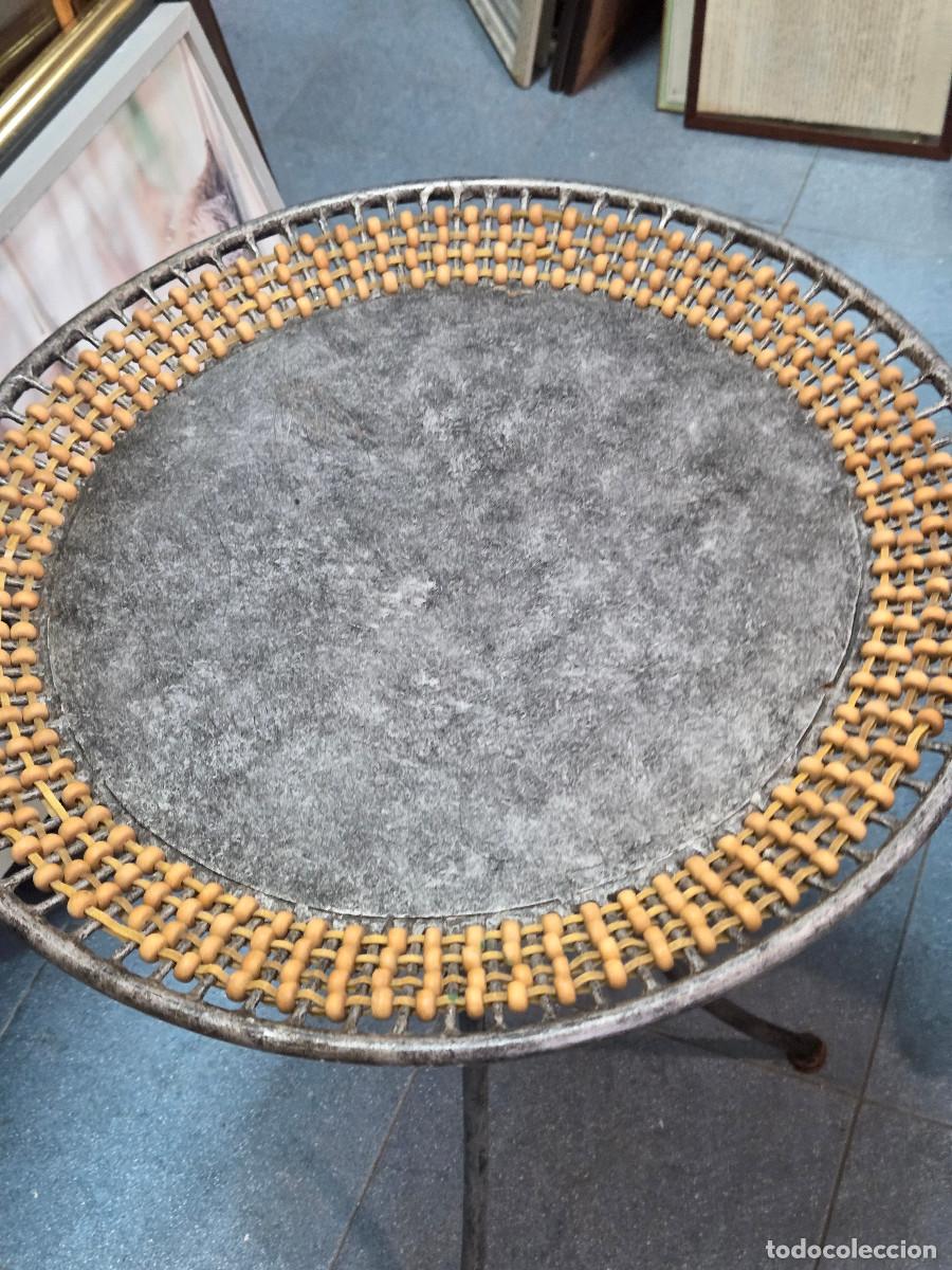 Antig&uuml;edades: mesa de hierro macizo y madera - Foto 2