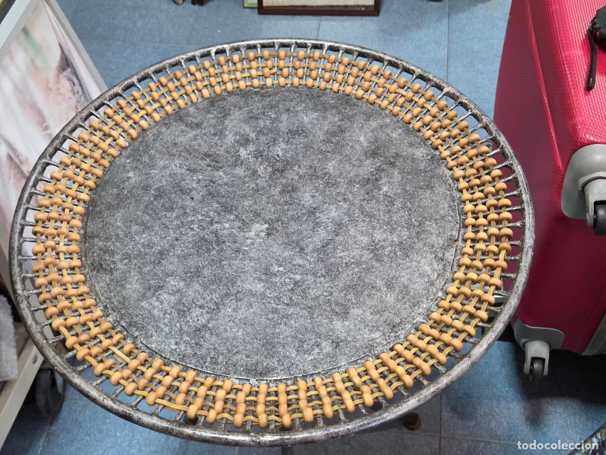 Antig&uuml;edades: mesa de hierro macizo y madera - Foto 3
