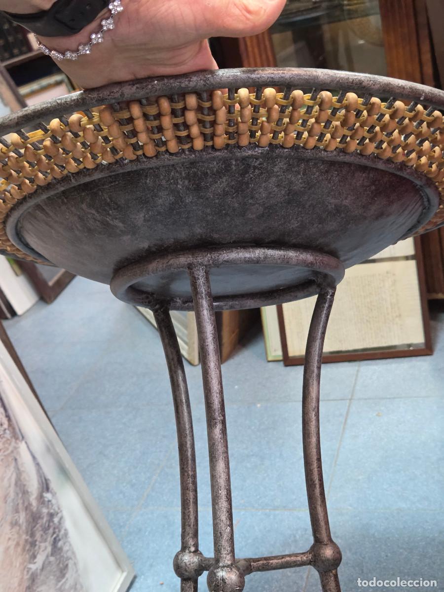 Antig&uuml;edades: mesa de hierro macizo y madera - Foto 7