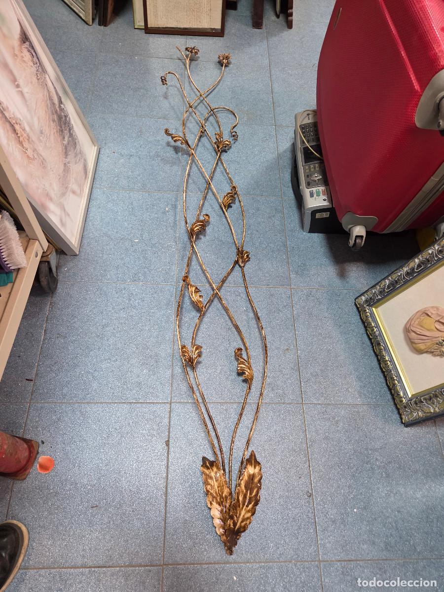 Antig&uuml;edades: deocracion de pared en hierro envejecido