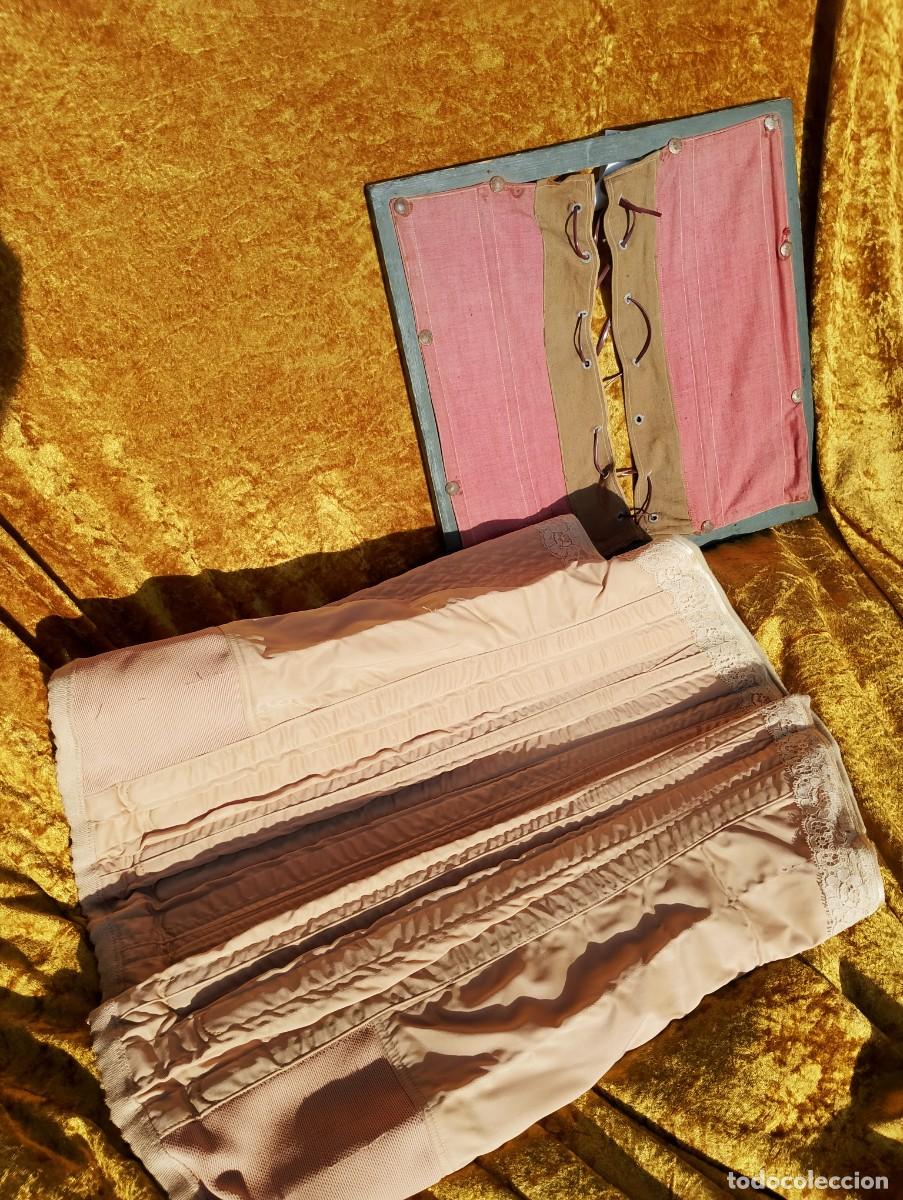 Antig&uuml;edades: Espectacular cors&eacute; antiguo junto con una rareza: cors&eacute; enmarcado del siglo XIX por tan s&oacute;lo 25 euros