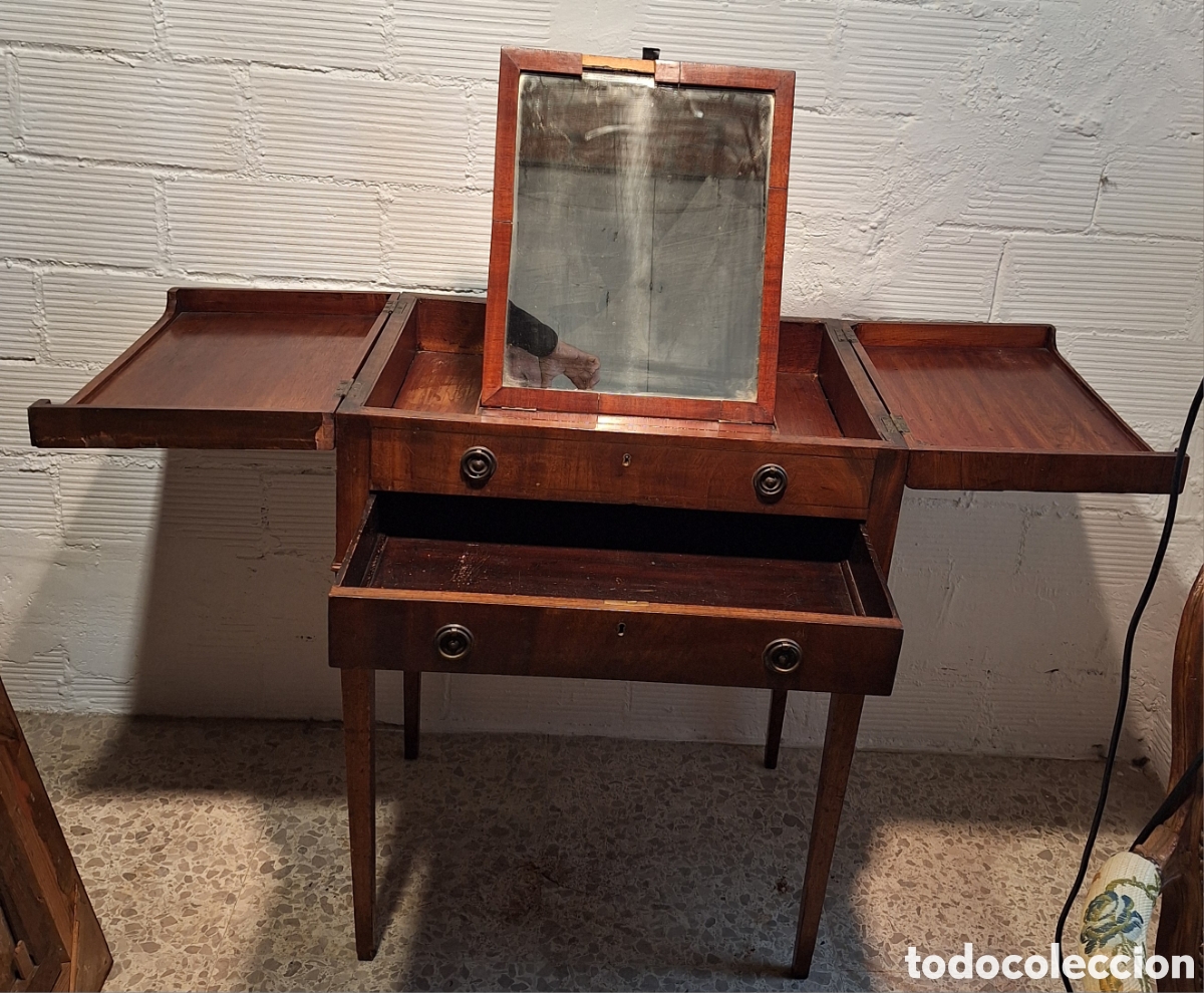 Antig&uuml;edades: TOCADOR MASCULINO GEORGE III (1790-1820)