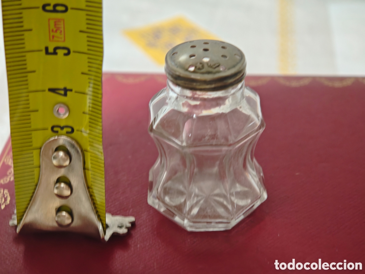Antig&uuml;edades: Salero en cristal y plata de ley - Foto 3