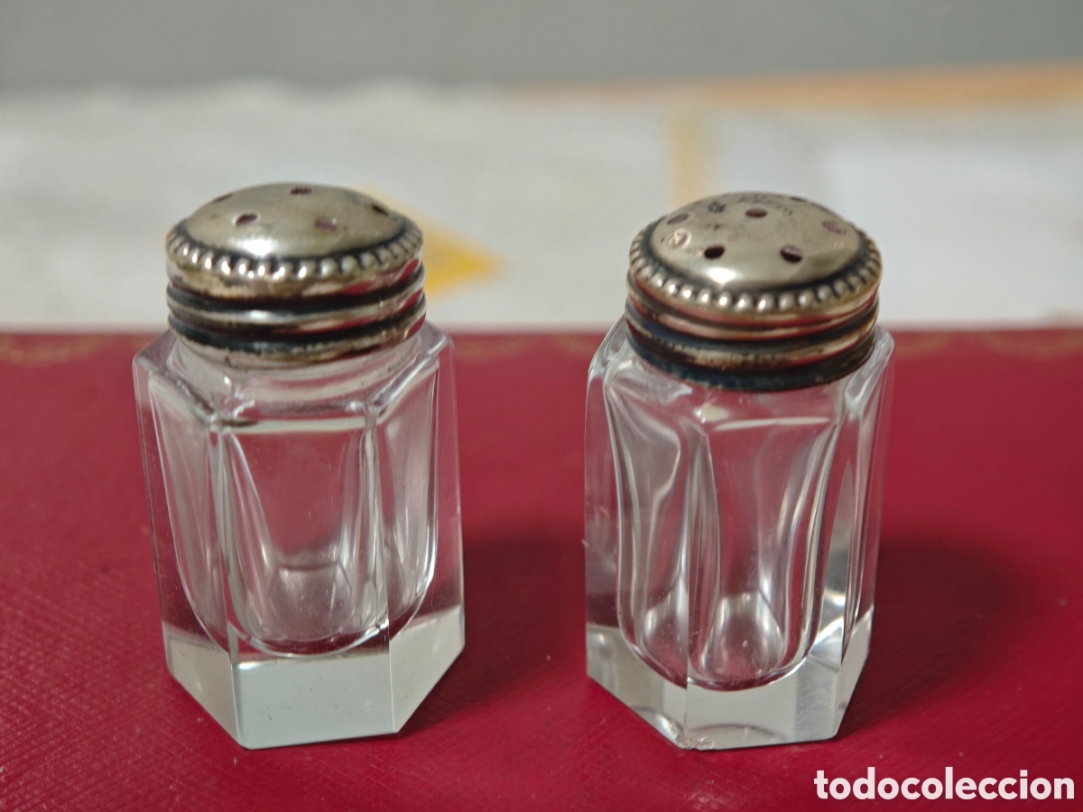 Antig&uuml;edades: Dos saleros en cristal y plata de ley - Foto 2