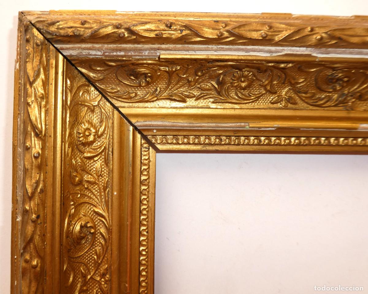 Antig&uuml;edades: Viejo marco de madera ,dorado Siglo XIX, mide interior 46X26 cm y 58X38 cm exterior
