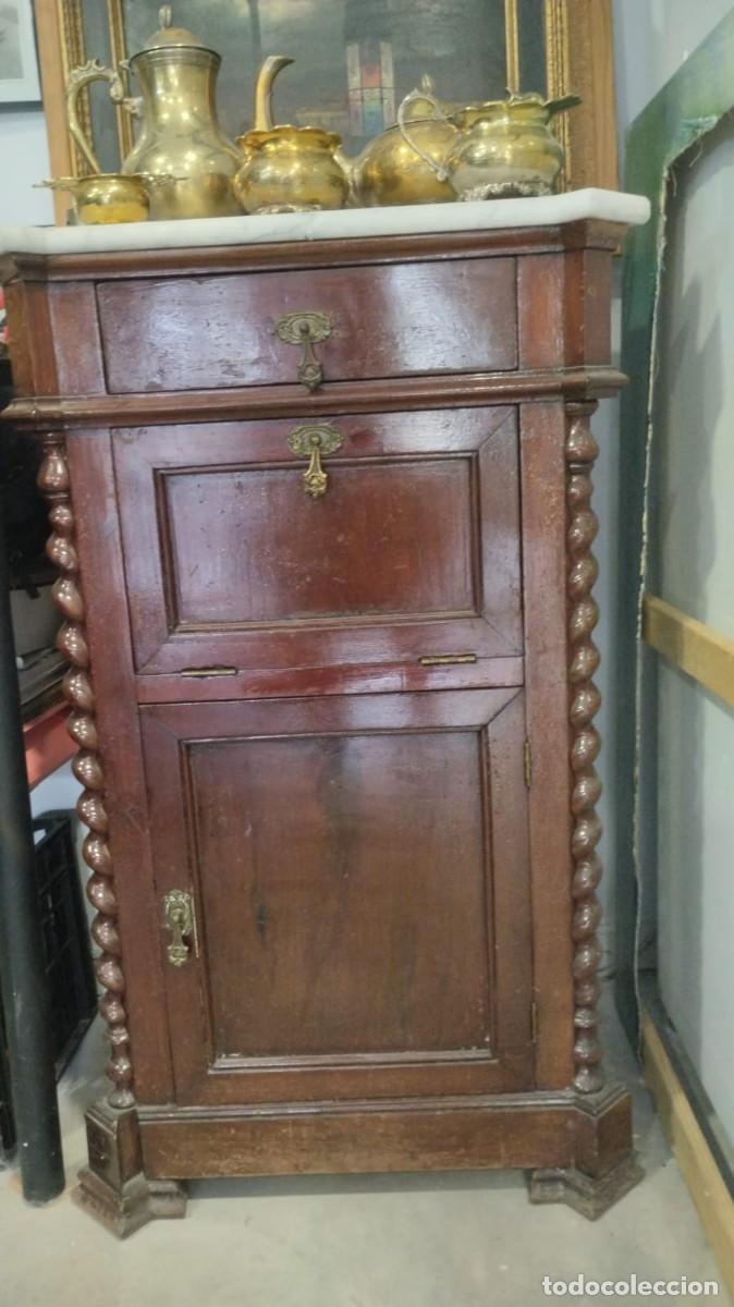Antig&uuml;edades: Mesilla estilo Alfonsino - Foto 2