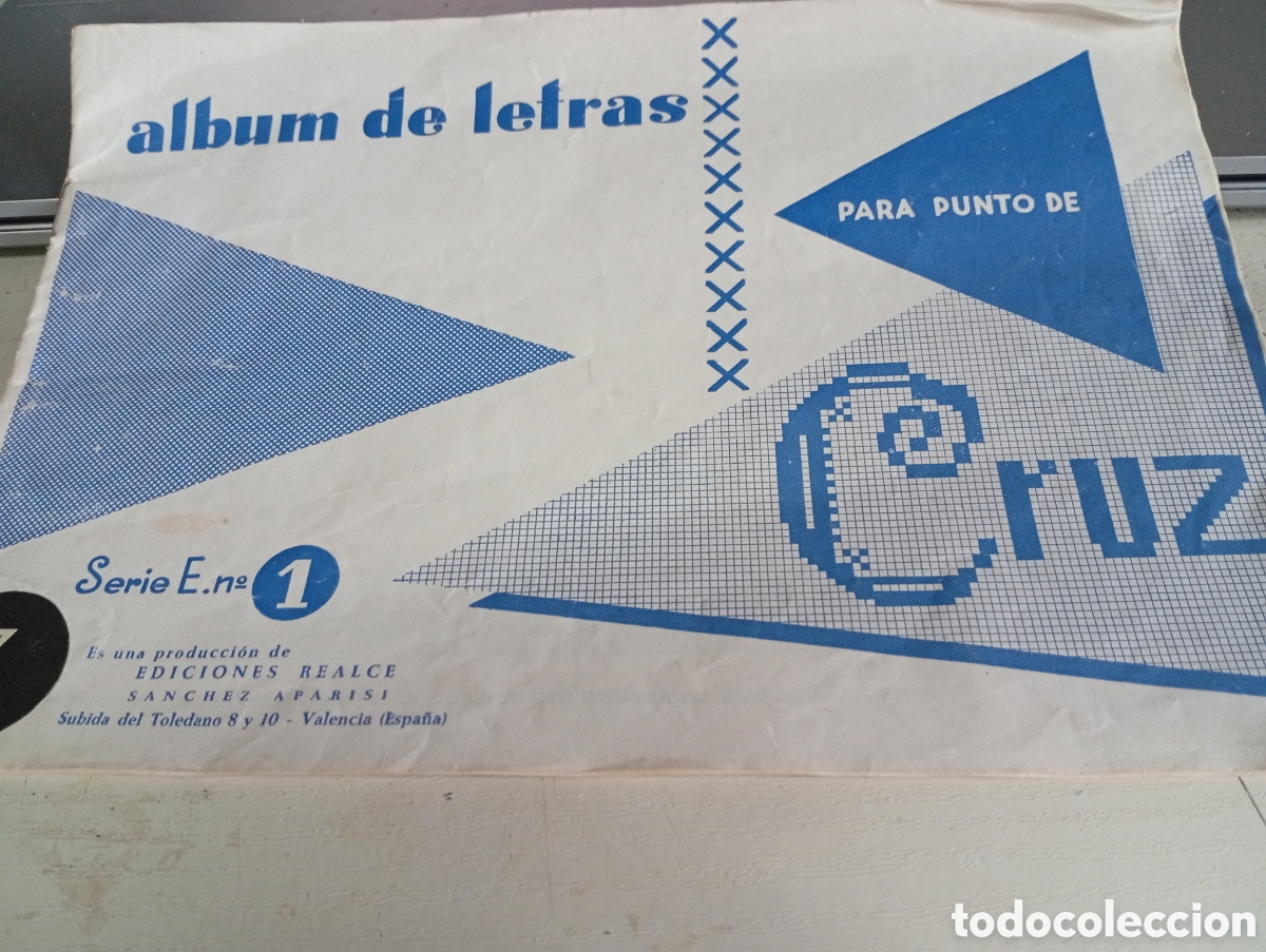 Antig&uuml;edades: Album de punto de cruz abecedario