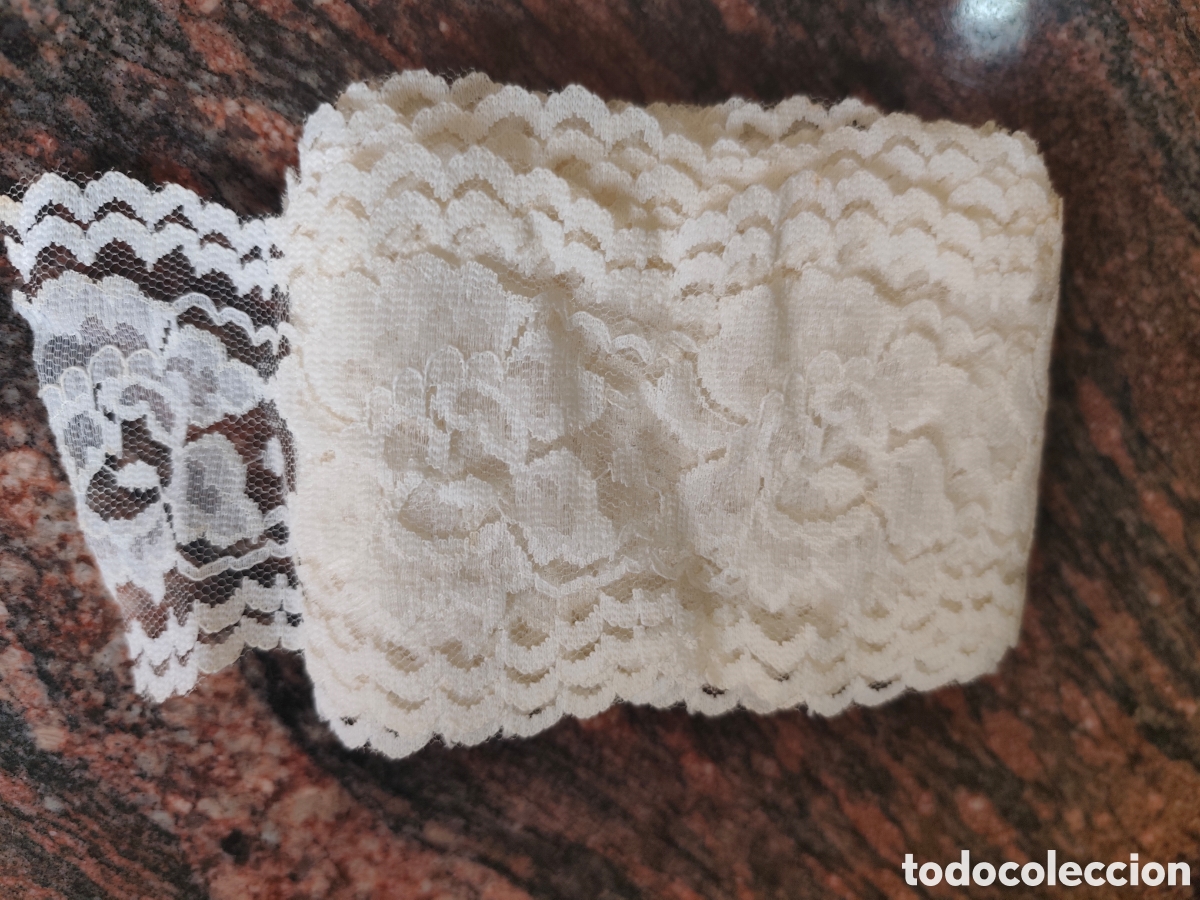 Antig&uuml;edades: Antigua puntilla de encaje. Unos 6 metros
