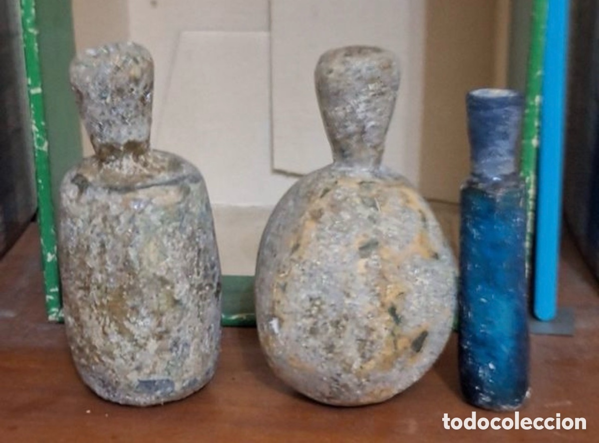 Antig&uuml;edades: Botellas de Vidrio Romano y Unguentario