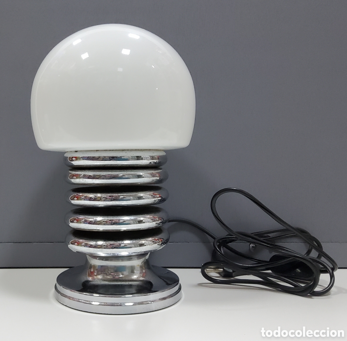 Antig&uuml;edades: L&Aacute;MPARA MESILLA METAL ESTILO SPACE AGE VINTAGE A&Ntilde;OS 70