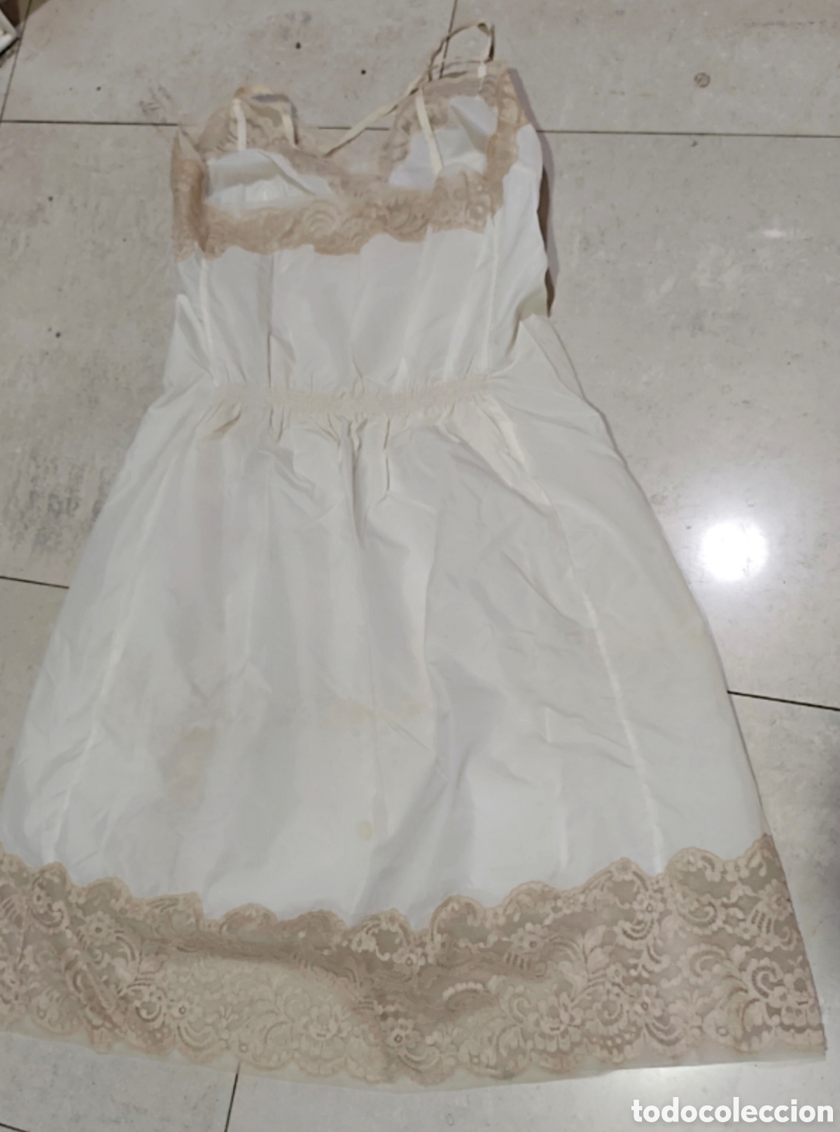 Antig&uuml;edades: Antiguo camis&oacute;n vintage con encaje - Foto 2