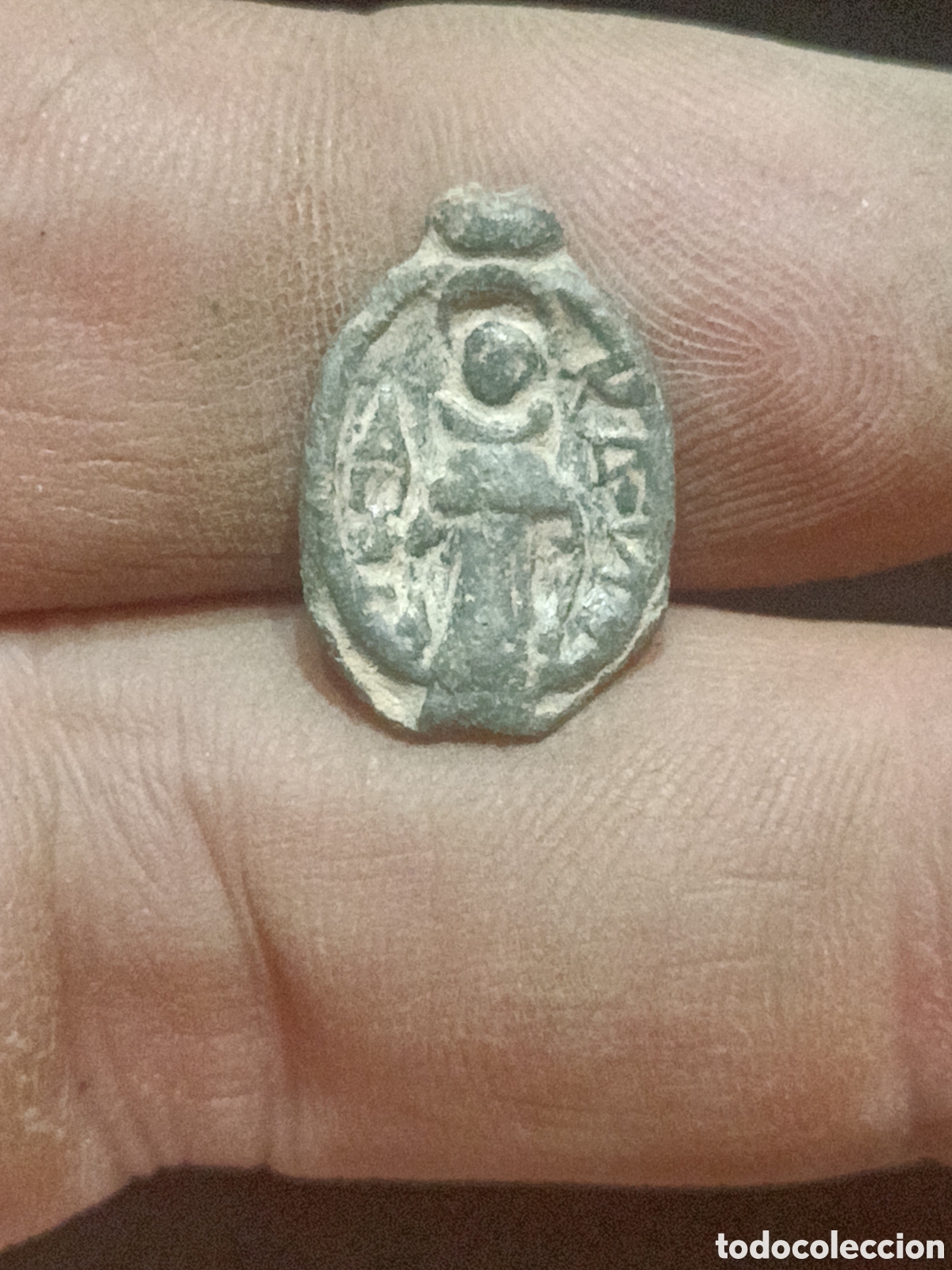 Antig&uuml;edades: Medalla de San Ram&oacute;n Nonato y escudo de la Orden de la Merced Siglo XVII