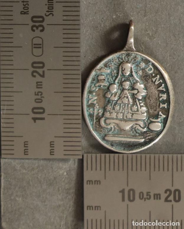 Antig&uuml;edades: MEDALLA. NTRA SRA DE NURIA. SAN GIL ABADA. PLATA. SIGLO XVIII