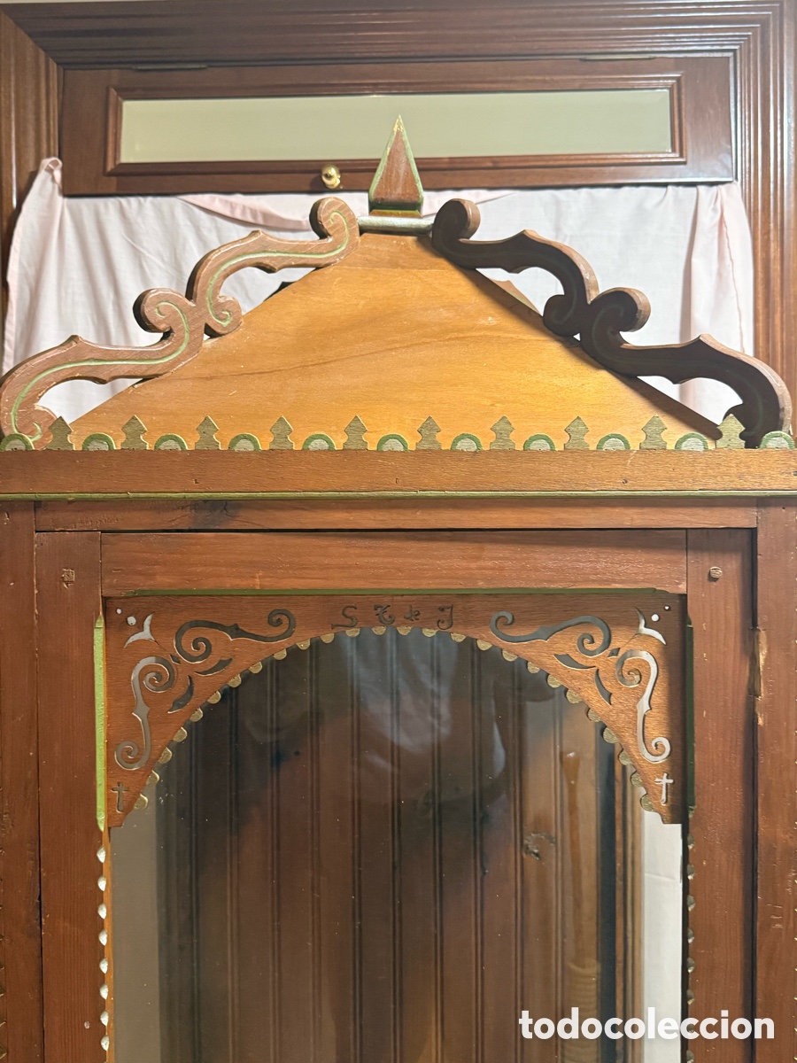 Antig&uuml;edades: Antigua capilla vitrina - Foto 2