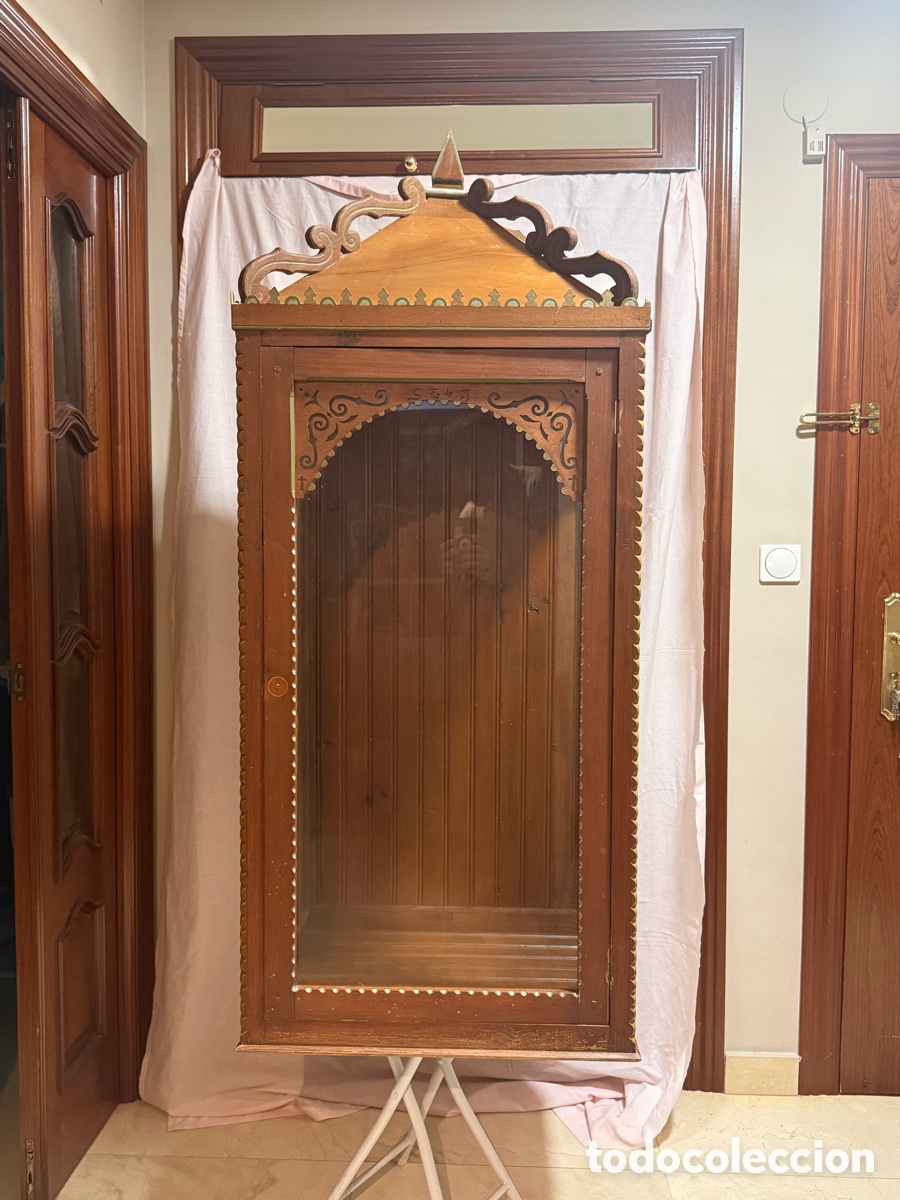 Antig&uuml;edades: Antigua capilla vitrina - Foto 1